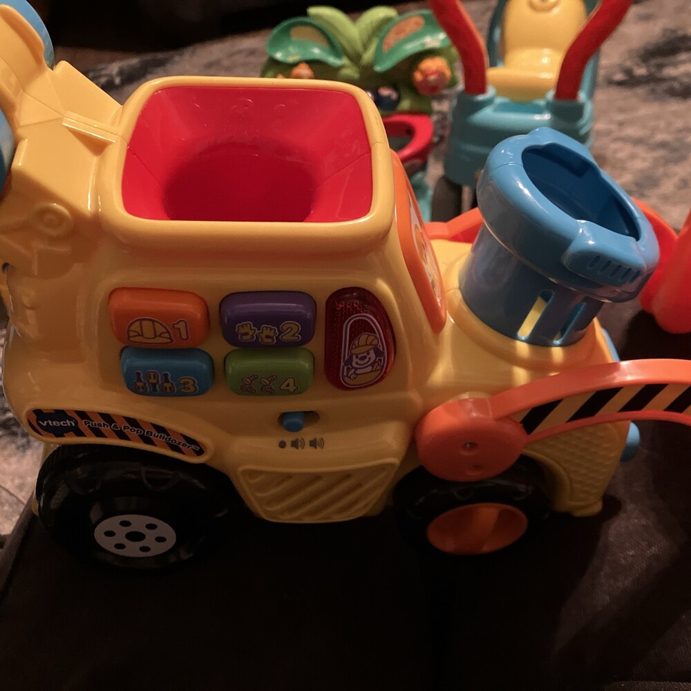 VTech Pop-a-Balls Push and Pop Bulldozer - Picture 6 of 7
